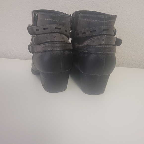 Sonoma booties - Picture 3 of 5